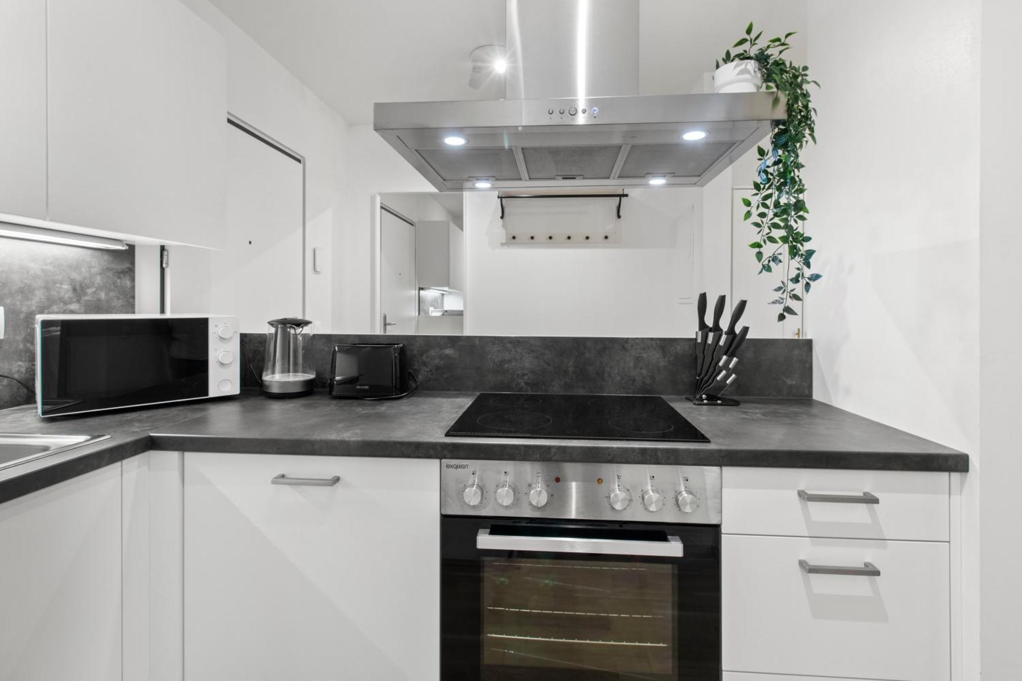 Balcony Apartment I 50 M² I Near City Center Вена Экстерьер фото