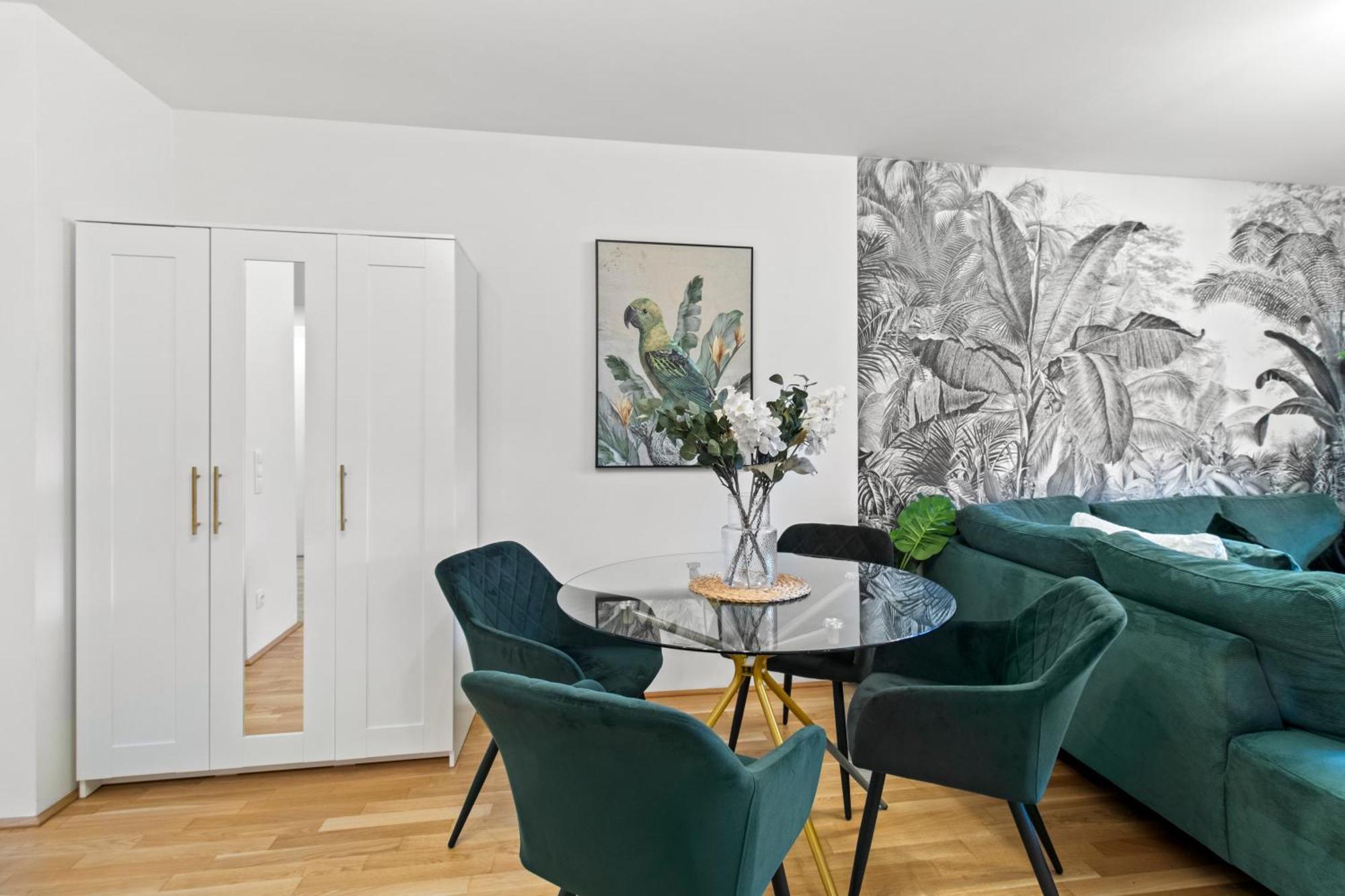 Balcony Apartment I 50 M² I Near City Center Вена Экстерьер фото