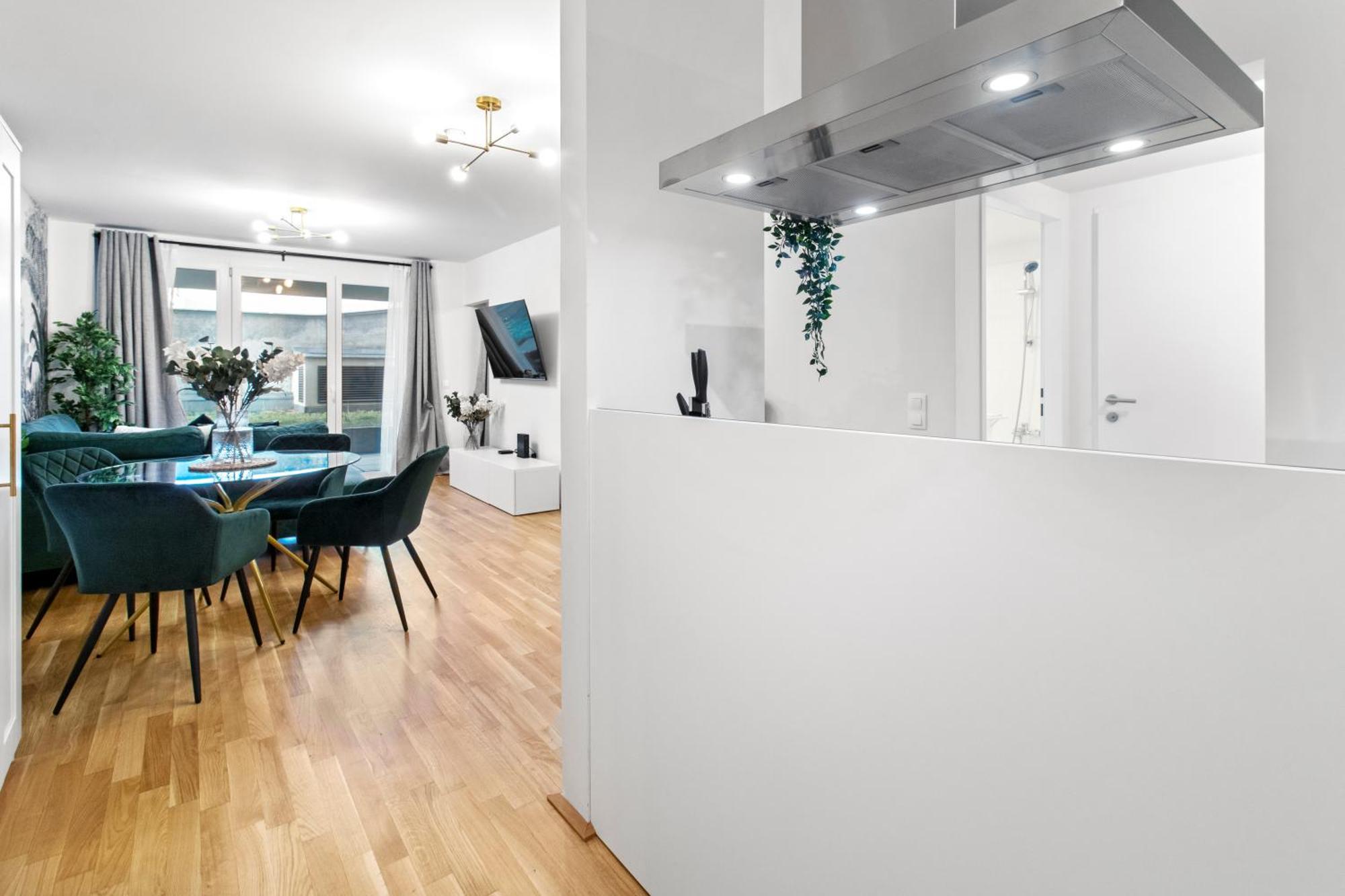 Balcony Apartment I 50 M² I Near City Center Вена Экстерьер фото