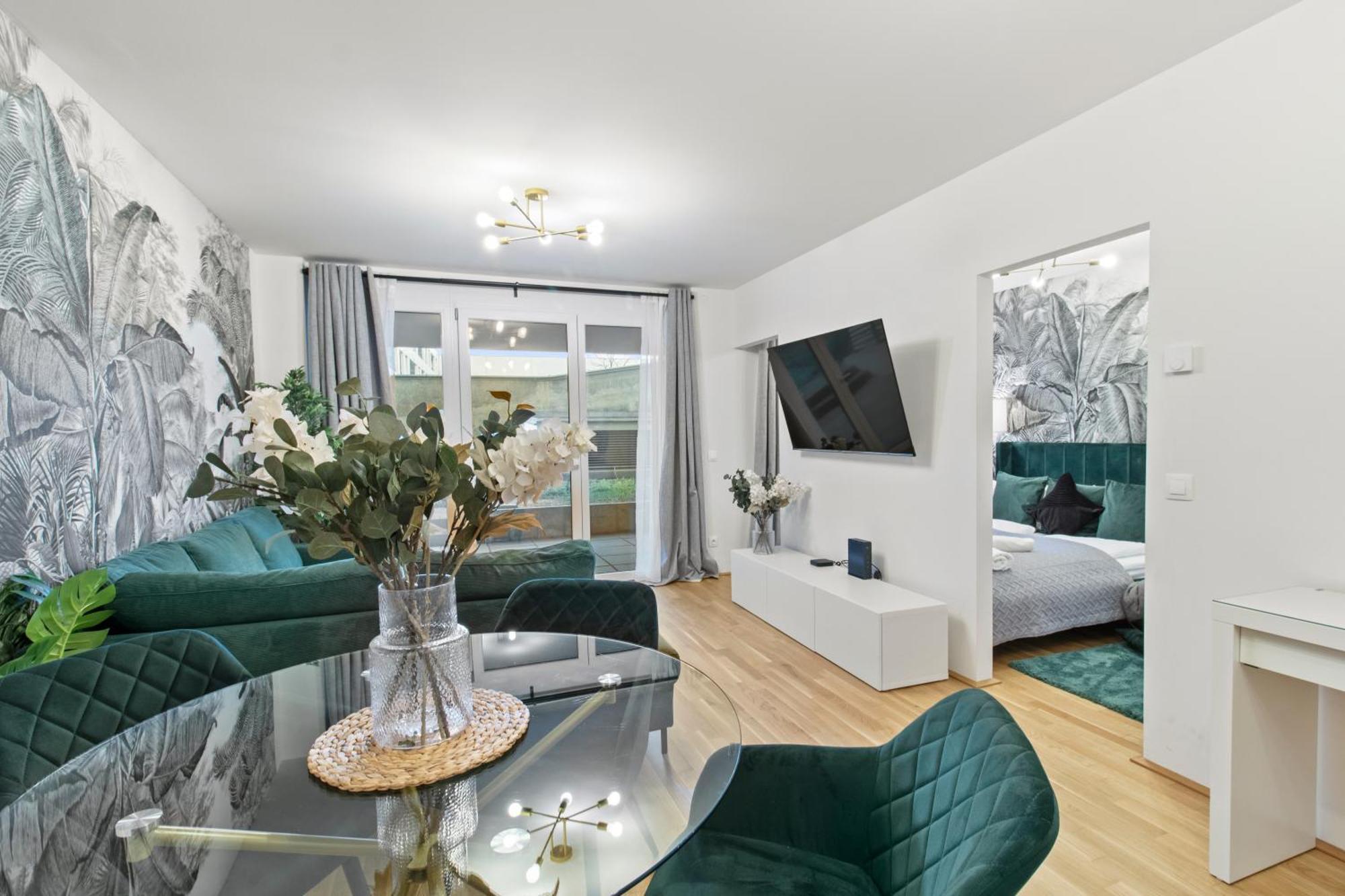 Balcony Apartment I 50 M² I Near City Center Вена Экстерьер фото