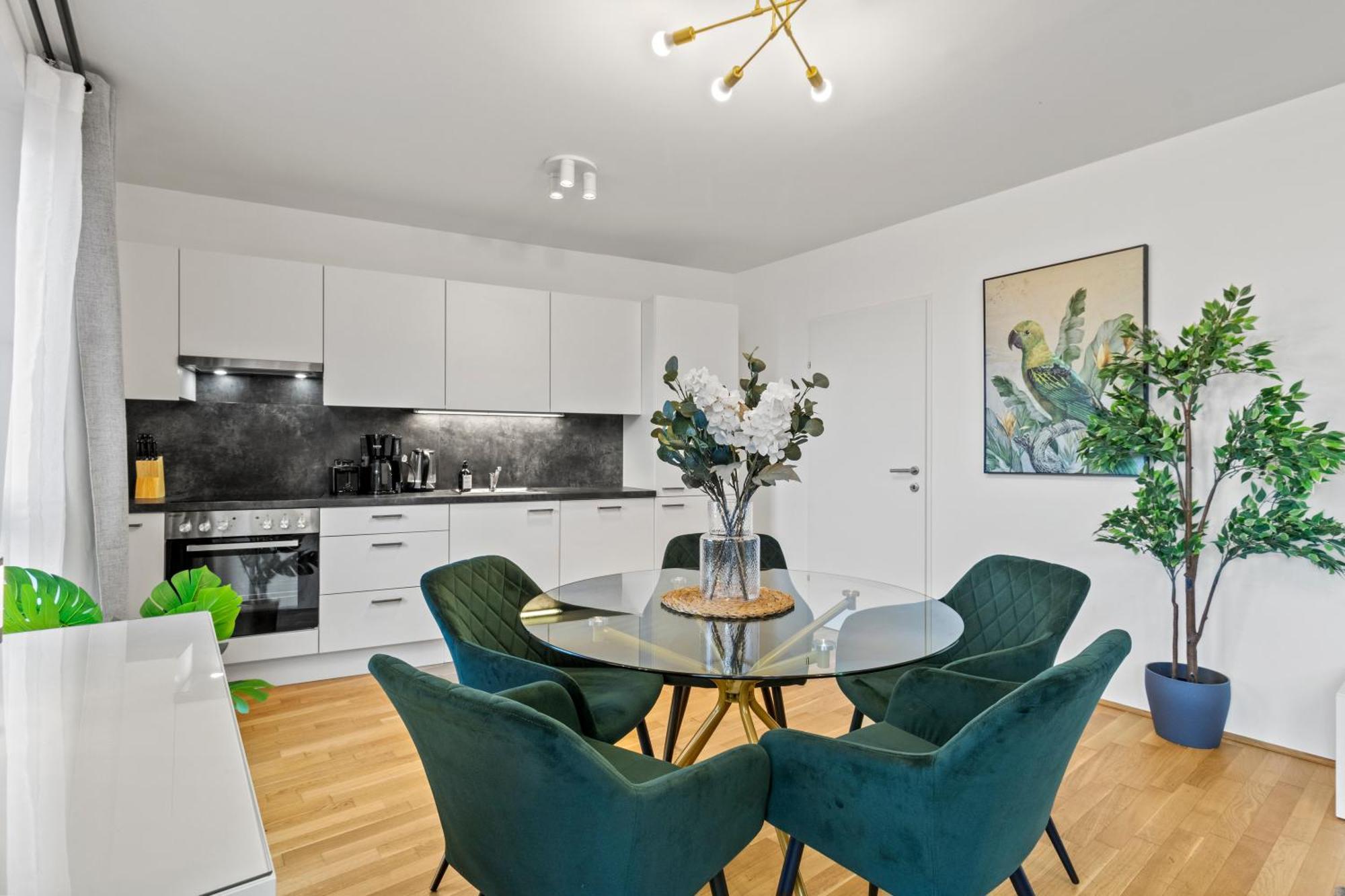 Balcony Apartment I 50 M² I Near City Center Вена Экстерьер фото