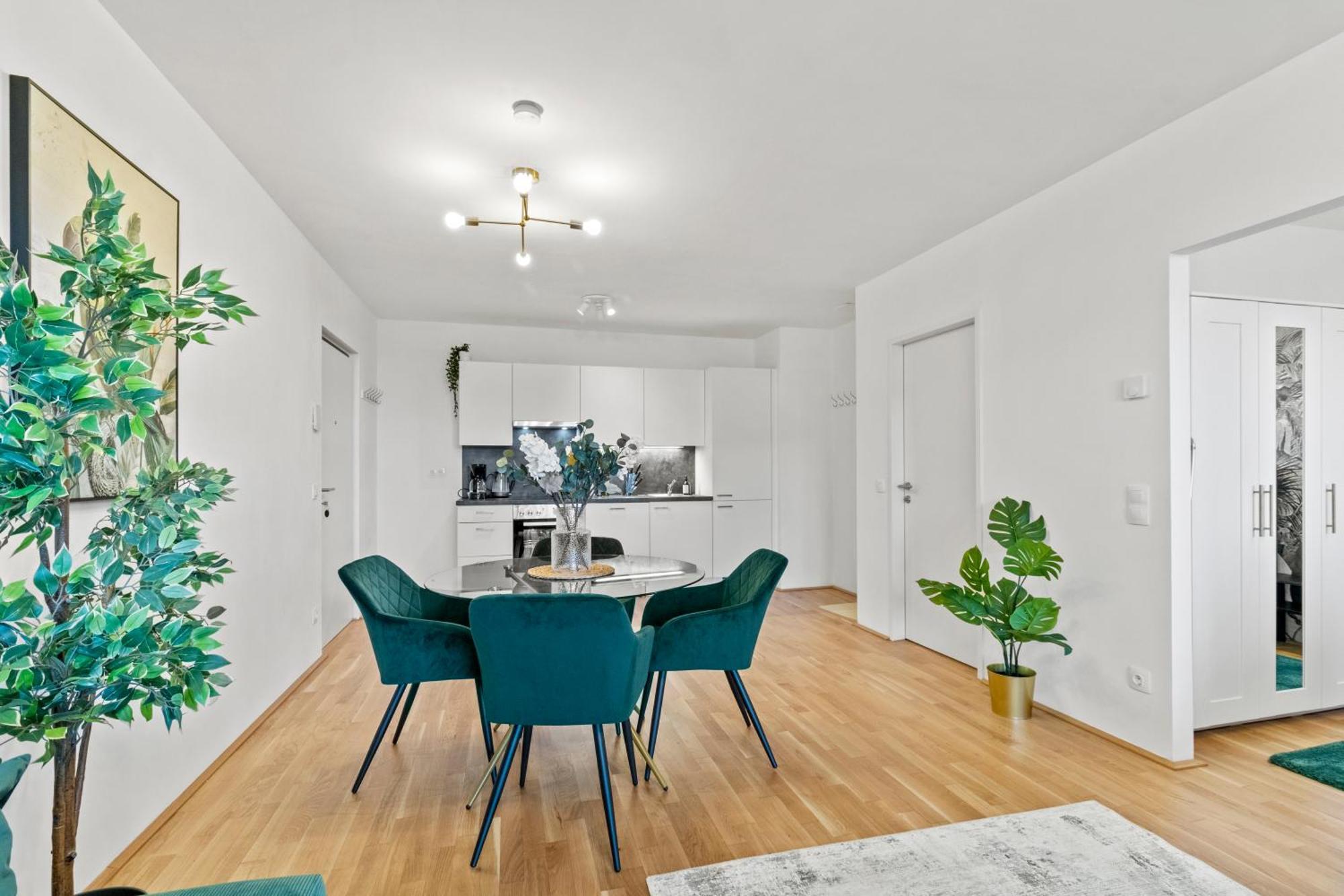 Balcony Apartment I 50 M² I Near City Center Вена Экстерьер фото