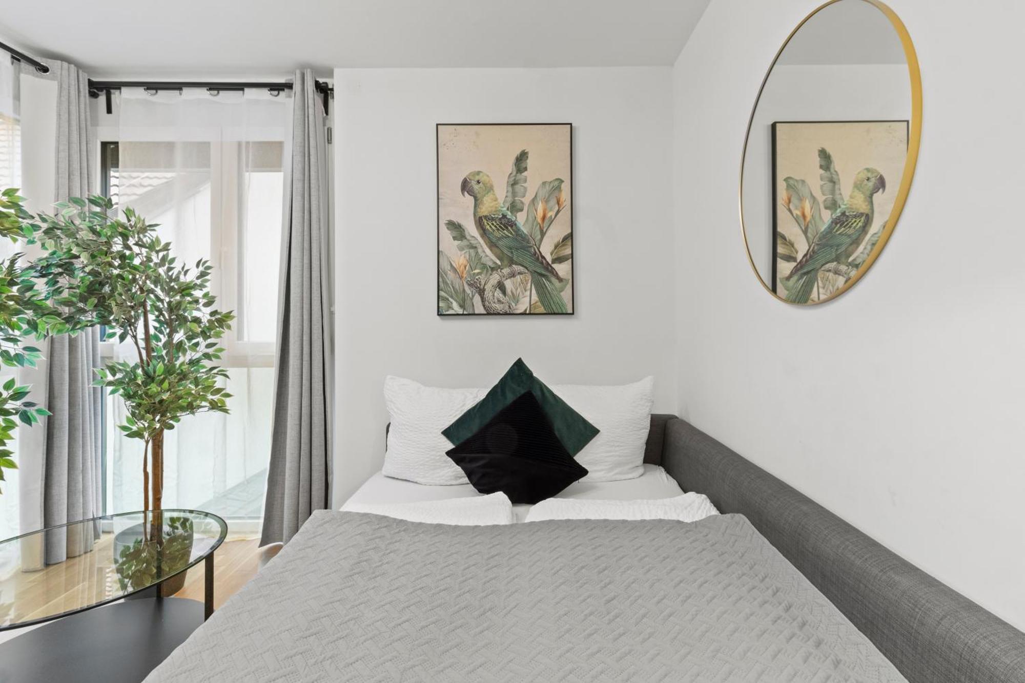 Balcony Apartment I 50 M² I Near City Center Вена Экстерьер фото